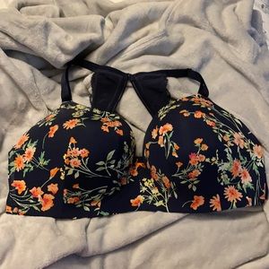 Cacique SWF Lightly Lined T-Shirt BraSz 44DDD